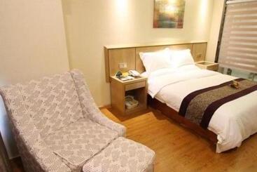 Hotel Greentree Inn Jiangsu Wuxi Huishan Highspeed Rail Qianzhou Chongwen Road Business