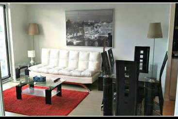 Жильё для туристов Pelicanstay In Toronto Entertainment District