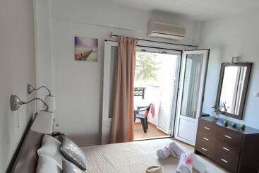 Turistlägenheter Kostas Apartments