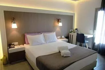 هتل Platia