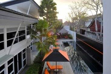 Hotel Bali Yarra Villas Seminyak