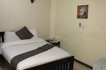 هتل Crystal Rose Ambassador