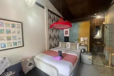 Pensión Artist S Place Trat