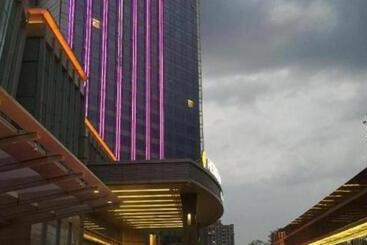 Otel Suqian Hengli International