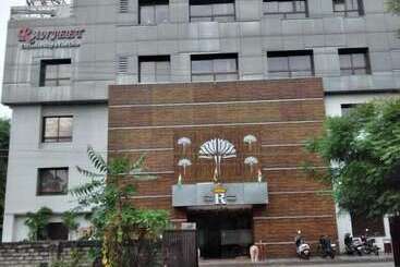 Hotel Ranjeet   Akola