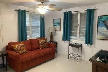 Tres Palmas Inn & Villas