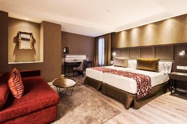 בית מלון כפרי Catalonia Ronda