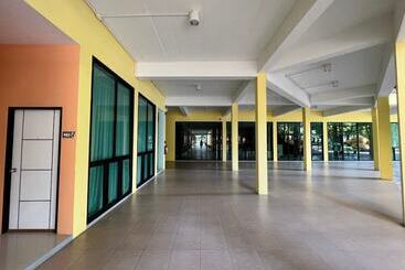 בית מלון כפרי The Room At Maesai