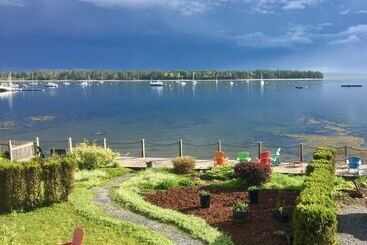 Bed and Breakfast Treadwell Inn