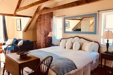 ベッドアンドブレックファースト Treadwell Inn