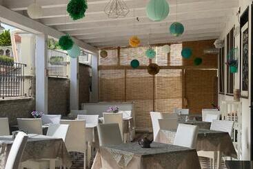 Nocleg ze śniadaniem Villino Gregoraci Relais