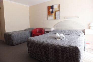 Nagambie Caravan Park & Motel