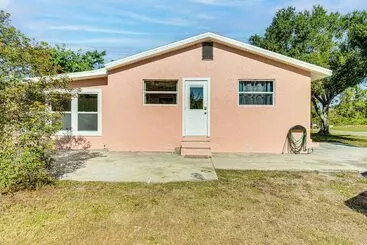 Mökkimajoitus Chic Port Charlotte Home ~ 9 Mi To Englewood Beach