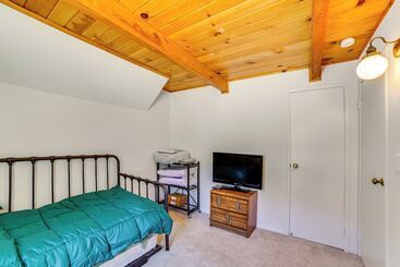 茅舍 Frazier Park Cabin W/ Ping Pong Table, Near Trails