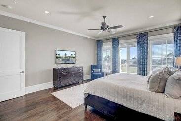 별장 3100 Palm Boulevard By Avantstay Beachfront, Ocean Views, Private Pool