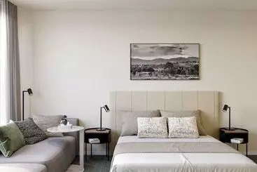 ホテル Punthill Tuggeranong