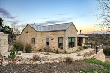 Hus på landet Sotol By Avantstay Direct River Access + Views