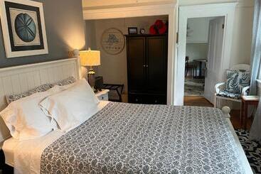 Bourne Bed And Breakfast