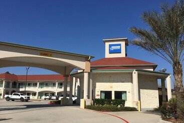 هتل Americas Best Value Inn And Suites Iah Airport North