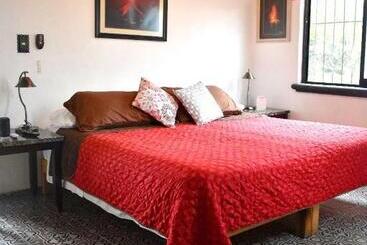 בית מלון כפרי Casa Alvarada