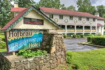 Hotelli Hofbrau Riverfront