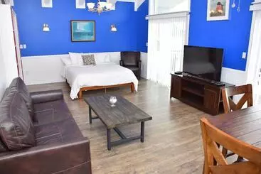 Hotelli Longliner Lodge And Suites