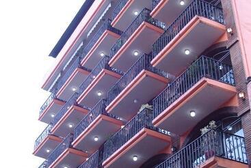 Hotel Villa De Cortez