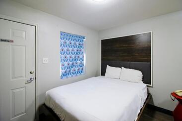 Motel OYO Hotel Sulphur LA Hwy 90 West