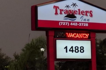מוטל Travelers Inn Clearwater