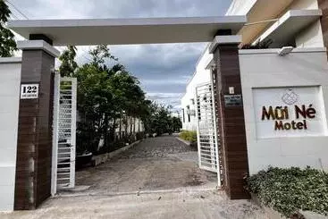 تختخواب و صبحانه Mũi Né Motel