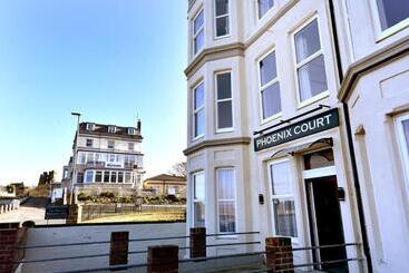 هتل Phoenix Court