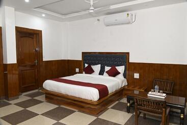 Hotel Suvidha