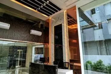 Hotelli Majestic By Nxtjen Hospitality