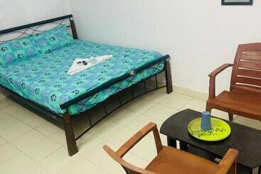 Pensão Yogi Home Stay