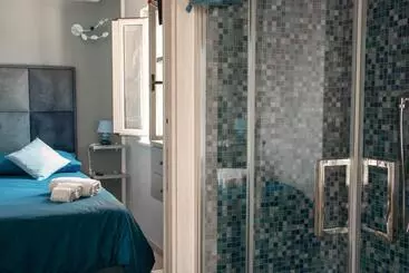 ベッドアンドブレックファースト La Rosa Blu