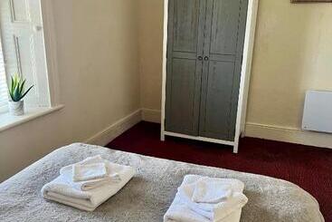 مبيت وإفطار The Coach House