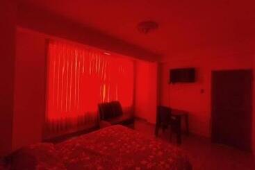 هتل El Jardín De Los Lirios