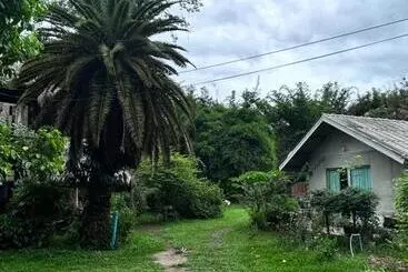 Majatalo Giant Guesthouse