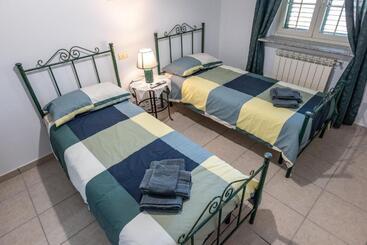 بنسيون Villa D Angelo