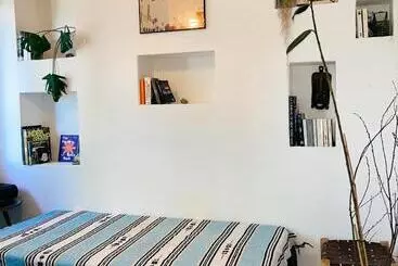Aamiaismajoitus (B&B) Guest House Folk Inn