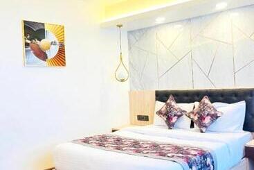 בית מלון כפרי Broadway Boutique Mall Road Darjeeling   A Luxury Collection   Best Seller