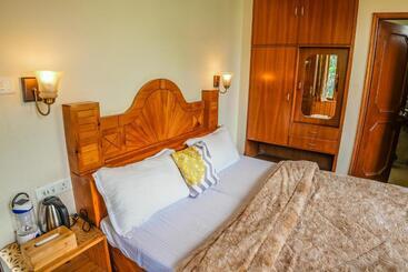 בית מלון כפרי Kanhi Royal Stays