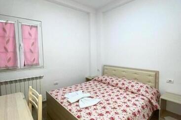 בית מלון כפרי Kurativ Vathi Idrizi