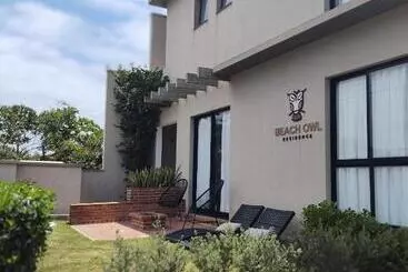 ホテル Pousada Praia Do Ervino   Beach Owl Residence Casa 1