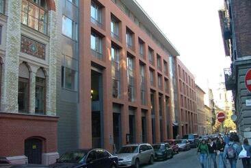 Springfield Private Hostel