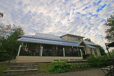 Bed and Breakfast Villa Huvila