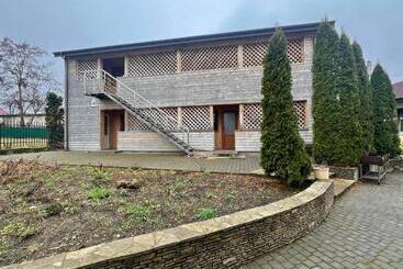 Hotel готельно офісний комплекс Liz