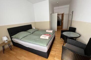 بنسيون Doppelzimmer Mit Bad 9