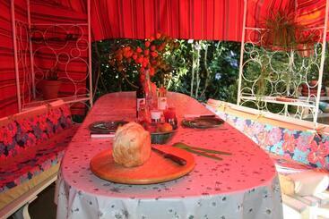 Bed and Breakfast Bnb Claudy Et Elizabeth Michellod Dutheil