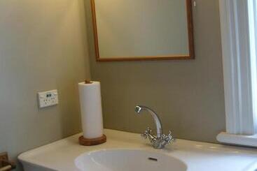 Bed and Breakfast Forest Manor